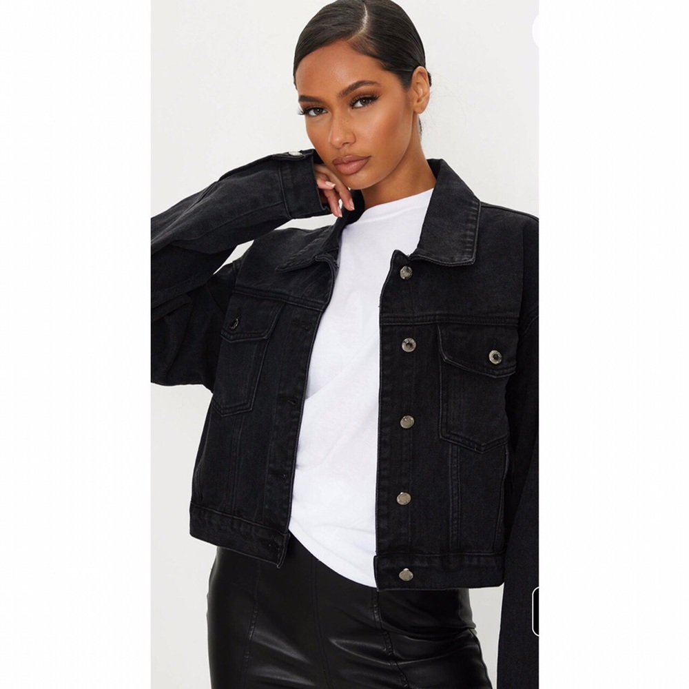 Oversized Cropped Jacket . ✨✨